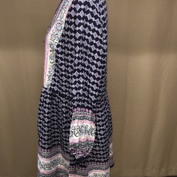 Relativity babydoll boho dress in white blues and pinks, size Large - Picture 3 of 6